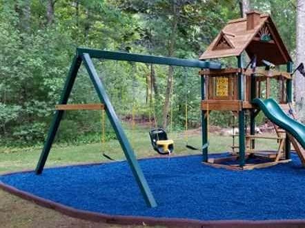 Playsafer 4' Flexible Interlocking Rubber Edging for Playgrounds (15 Pack, Terra Cotta)