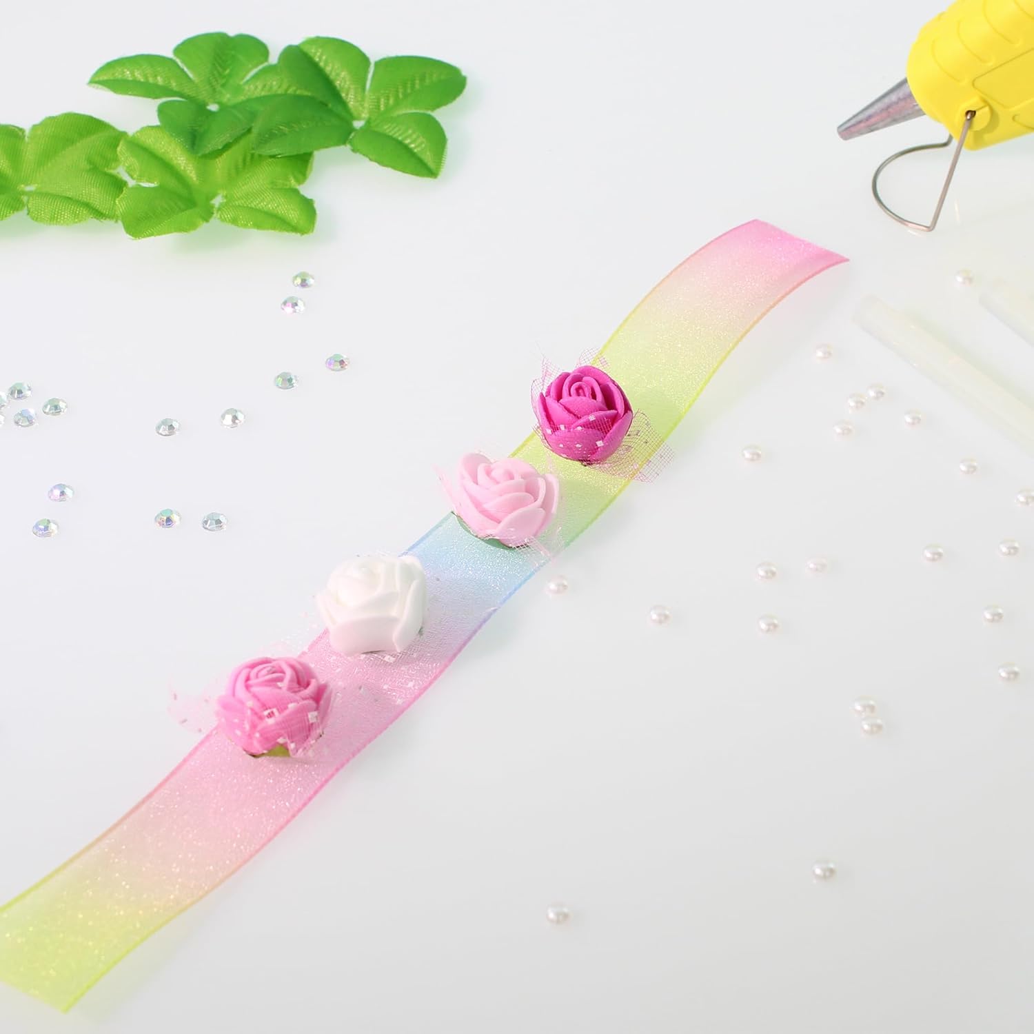 500 Pcs 0.6 Inch Mini Artificial Flowers Head Bulk 5 in 1 Set Faux Foam Fake Small Rose Tiny Baby Flores Bouquet Wreath Gift Hair Clip Home Decoration DIY Craft (Hot Pink)