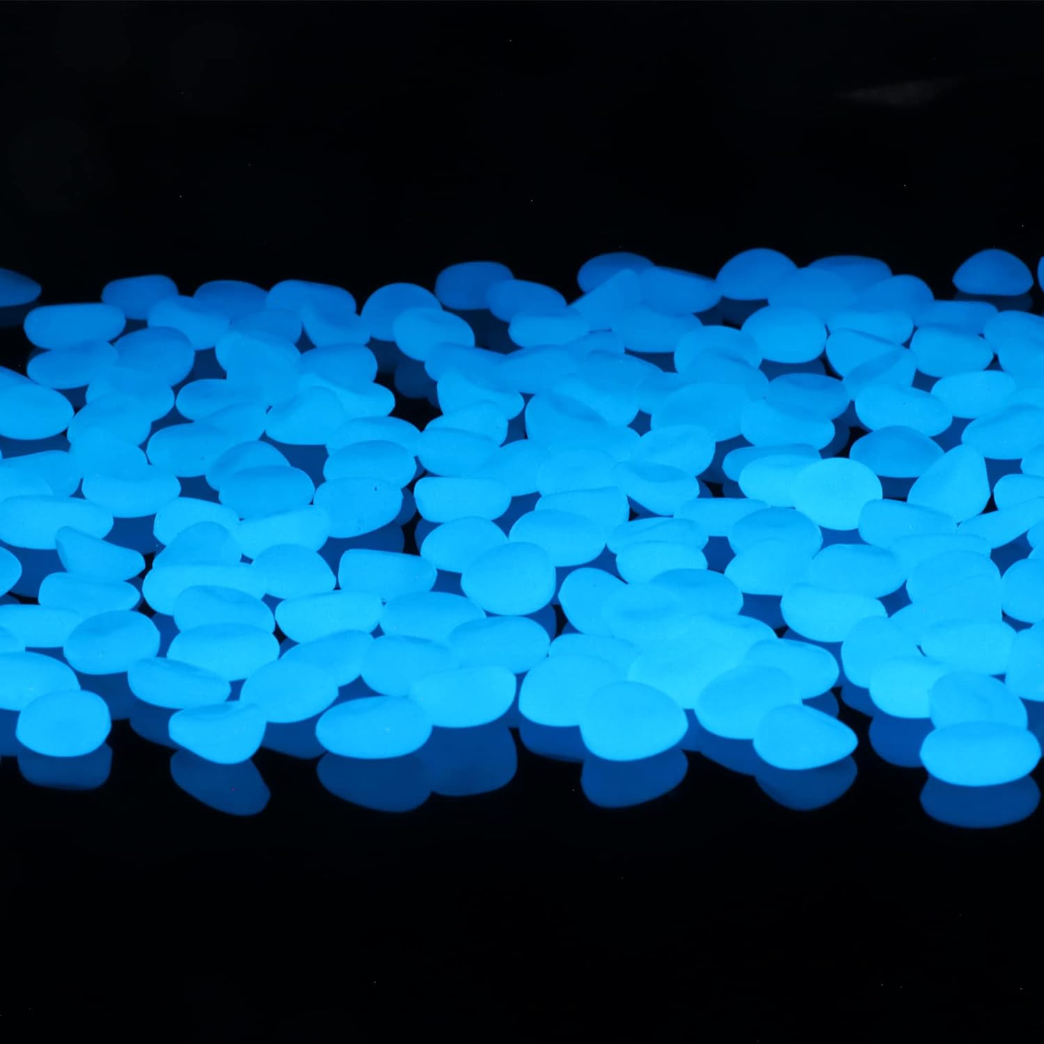 Glow in The Dark Rocks Outdoor Decorative Stones, 1000 PCS White Glows Blue Small Luminous Pebbles for Garden Walkway Fish Tank Aquarium Planter Vase Filler