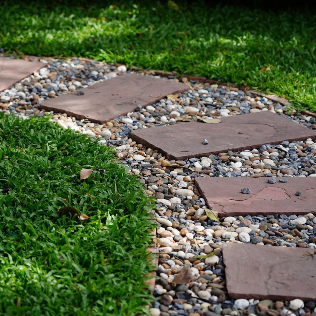 5lbs Natural River Rocks for Plants, 3/8" Aquarium Gravel Decorative Polished Mixed Pebbles for Fish Tank, Gardening, Flower Pots, Vase Fillers, Indoor Water Fountains, Landscaping