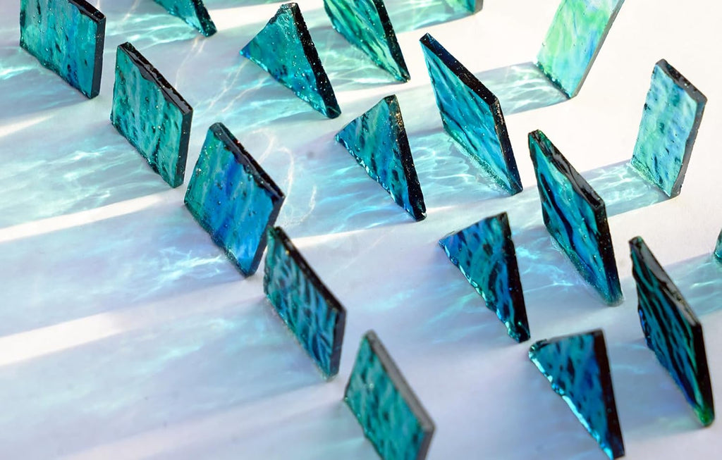 200g Transparent Mosaic Glass Tiles, Large Stained Glass Pieces for DIY Mosaic Craft Supplies, 4 Shapes Mosaic Glass Tiles for DIY Mosiac Present, Pond Water Blue