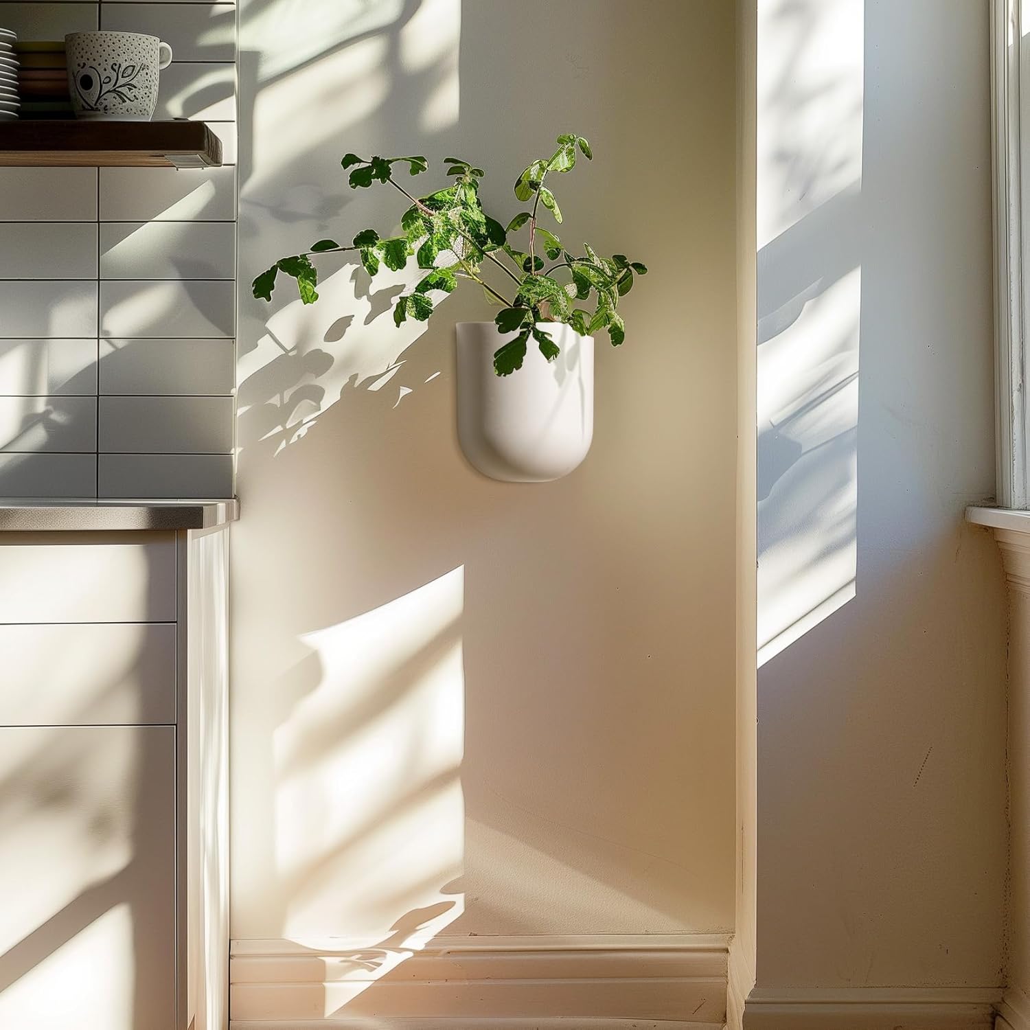 La Jolie Maison Wall Hanging Planters for Indoor Plants，Hanging Flower Pots for Air Plants Succulent, Set of 2, 6 Inch, Porcelain White