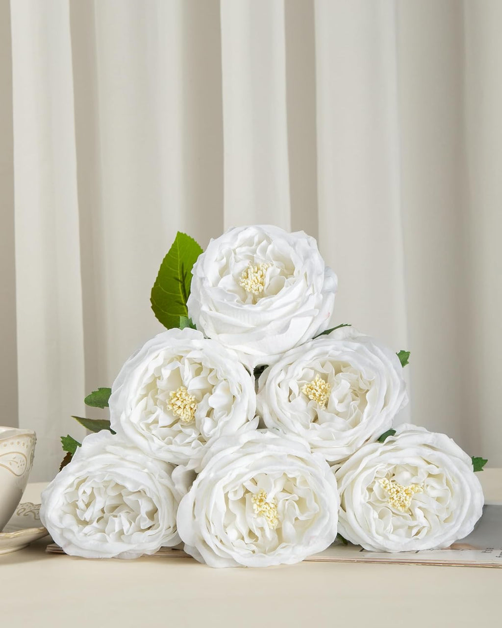 DuHouse 5Pcs Silk Roses Fake White Roses with Stems Real Touch Rose Artificial Flowers for Arrangement Wedding Party Home Decoration