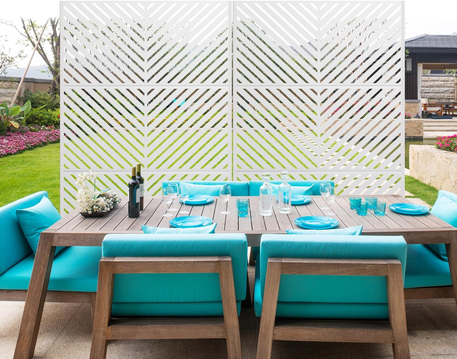 Metal Privacy Screen Outdoor 72" H×47" W,Freestanding Decorative Privacy Screen for Balcony Yard&Garden, Privacy Fence-White&Arrow