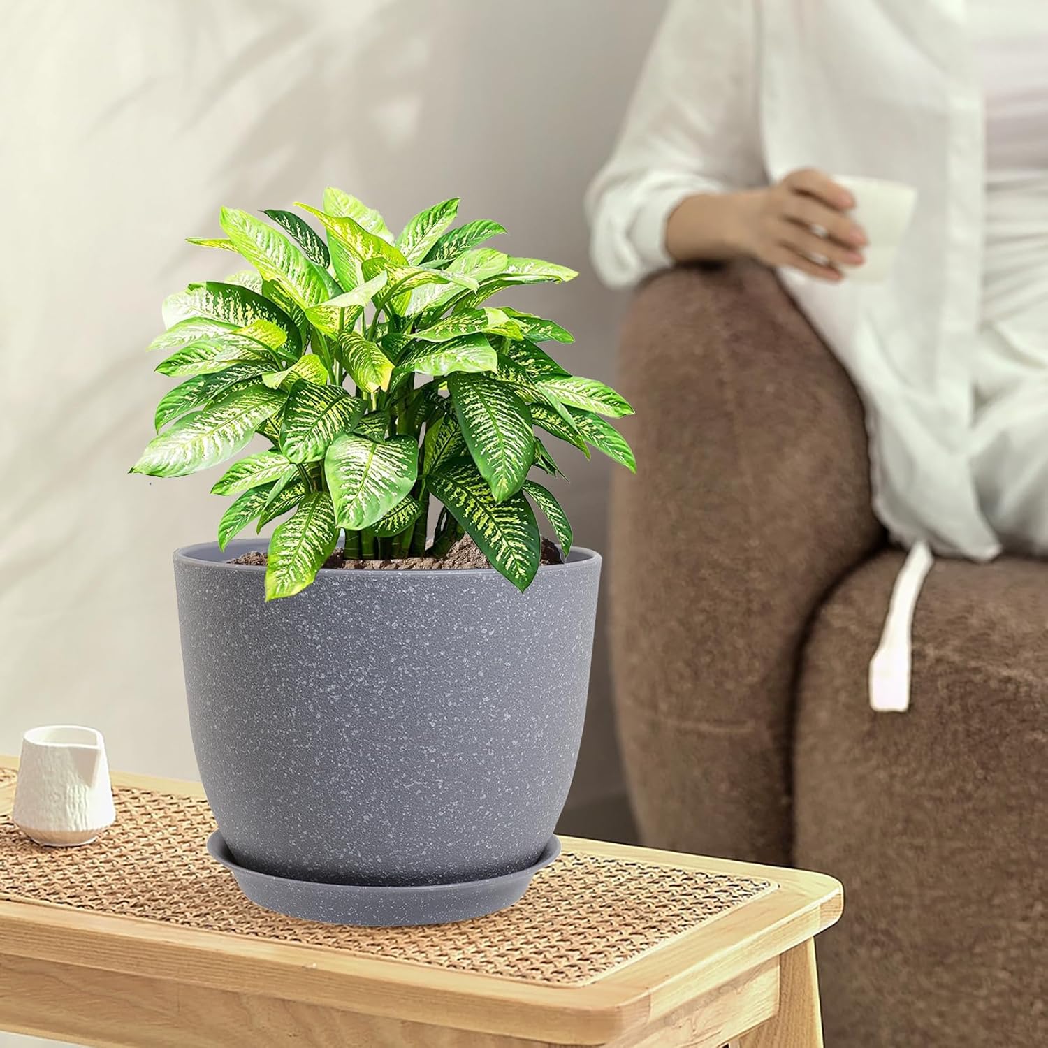 12/10/9 inch Large Plant Pots, 3 Pack Modern Decorative Plastic Planters with Drainage Holes and Saucer for House Garden Plants, Flower Pots for Indoor Outdoor Plants, Speckled Grey