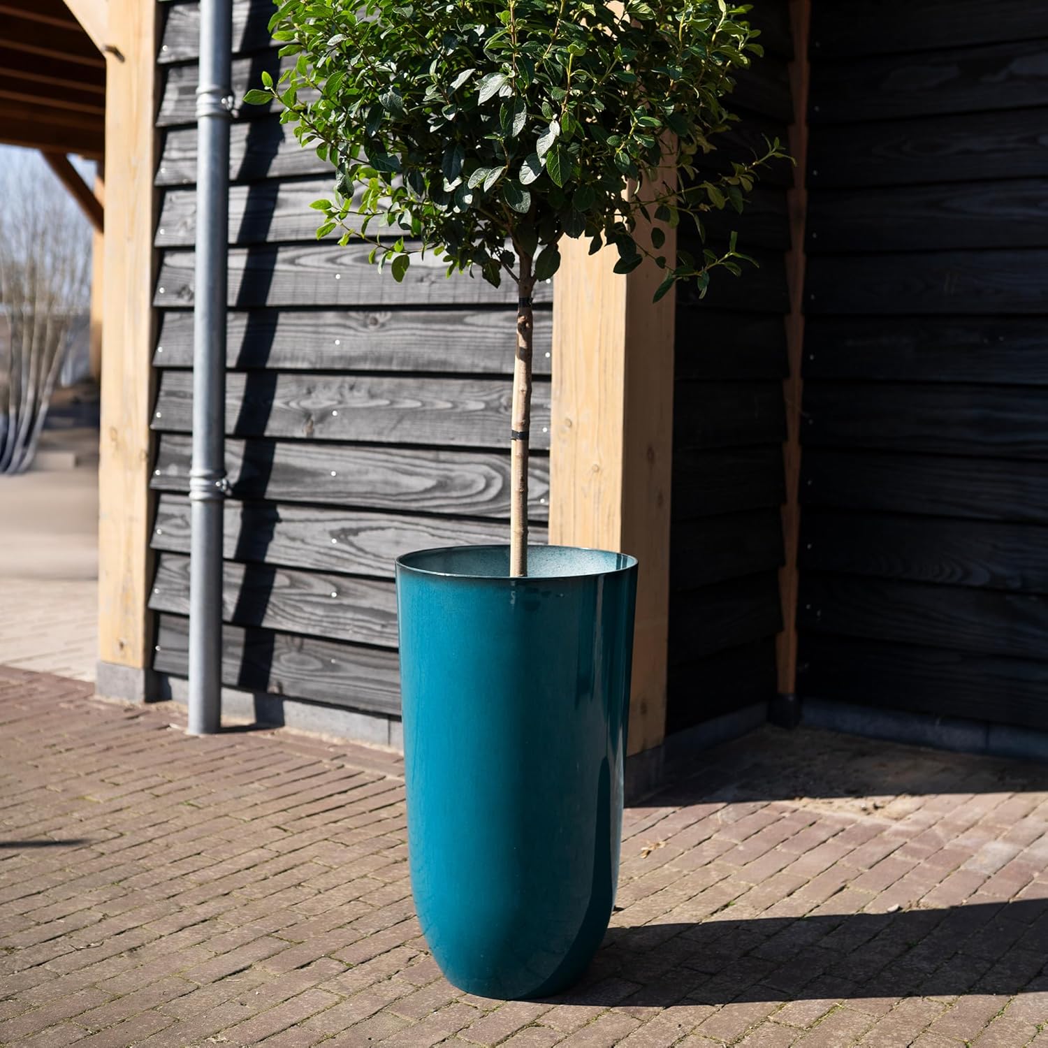 25.5-inch Tall Set of 2 Teal Large Plastic Planter Pots with Drainage Plug for Indoor or Outdoor Use, Decorative Lightweight Garden Flower Pot for Porch, Patio, Deck