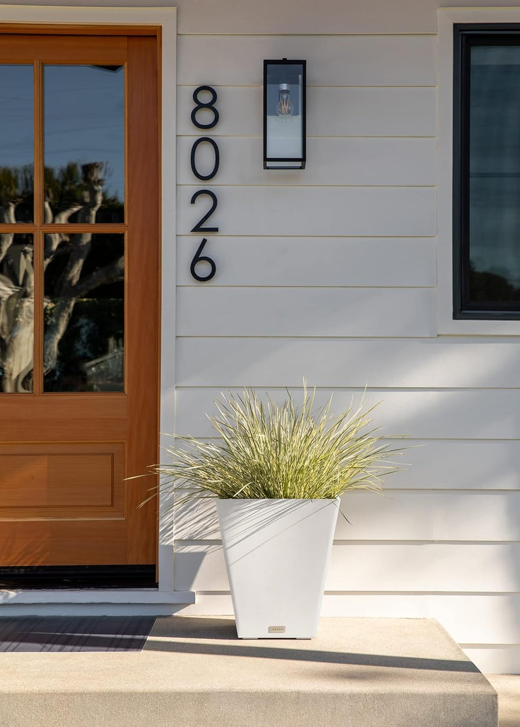 Veradek Pure Series Nobleton Plastic Planter - Large Pots for Indoor or Outdoor Porch/Patio | Durable All-Weather Use with Drainage Holes | Modern Planter Décor for Flowers, Shrubs, Trees