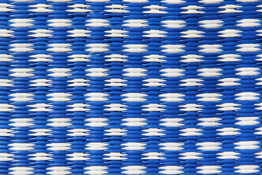 Mad Mats Geometric Outdoor Rug, Reversible Plastic Mat (6' x 9', Basic - Blue/White)