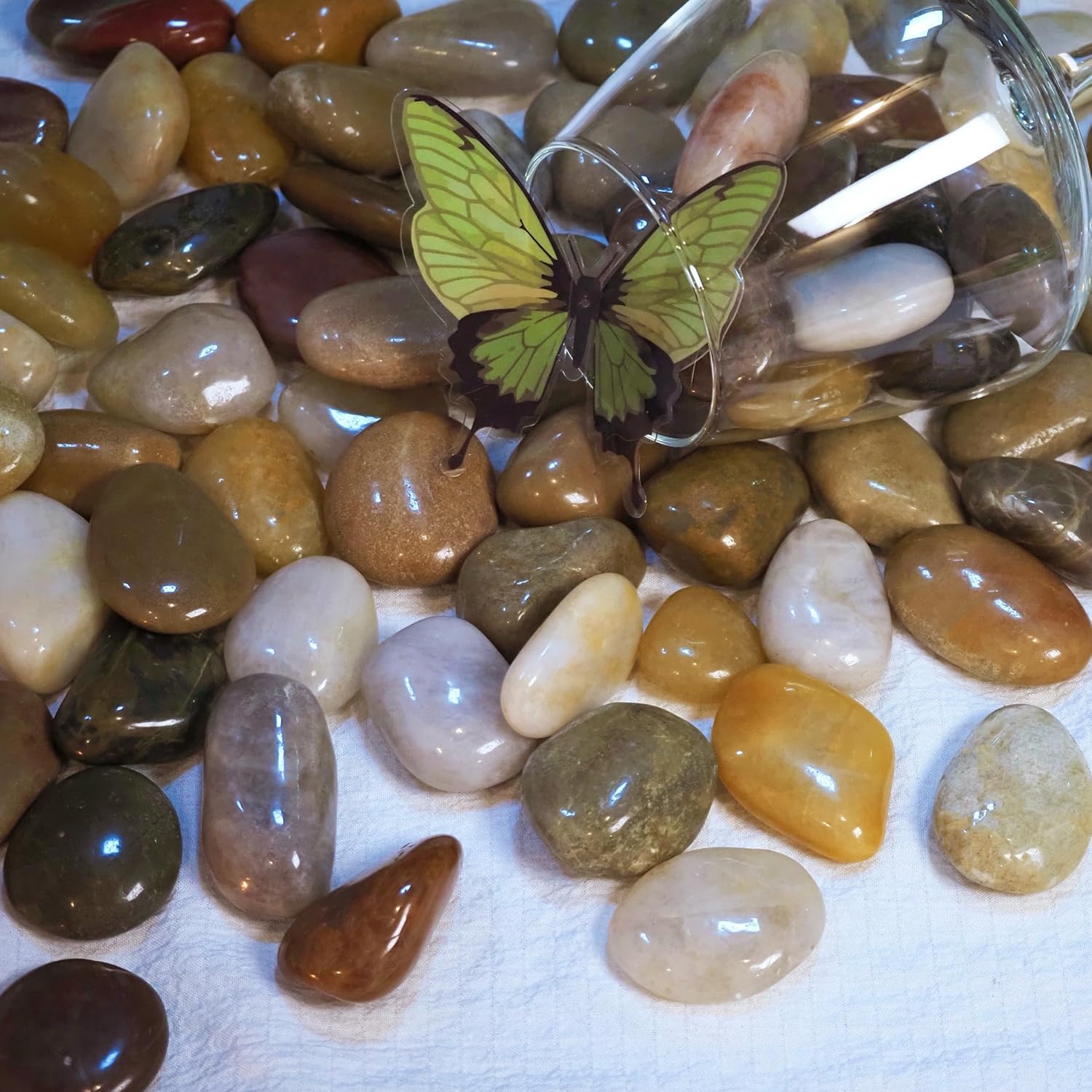 10lbs River Rocks, 1-2Inch Decorative Ornamental Natural Pebbles for Garden Couryard Landscaping Stones, Gravel Filler for Fish Tank,Vases,Home Decor,Aquariums,Animal Habitat, Mixed Color