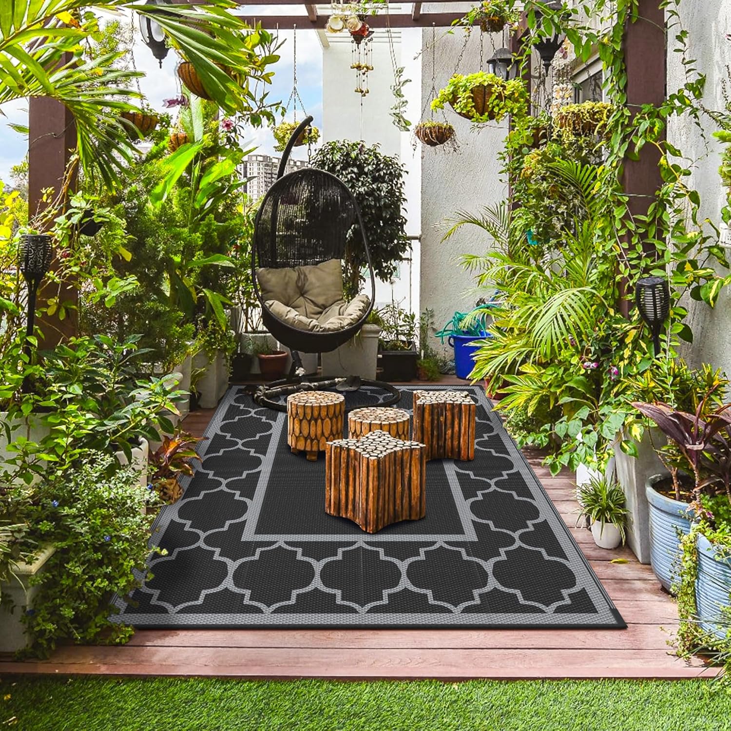 GENIMO 4 ' x 6 ' Outdoor Rug for Patio, Waterproof Indoor Outdoor Plastic Straw Rugs Carpet, Reversible Outside Area Mat for Camping, Balcony Porch, Deck, Picnic, Beach Black Grey