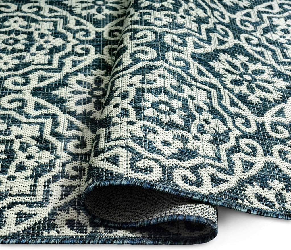 Nicole Miller New York Patio Country Julia Transitional Geometric Indoor/Outdoor Area Rug, Blue/White, 5'2"x7'2"