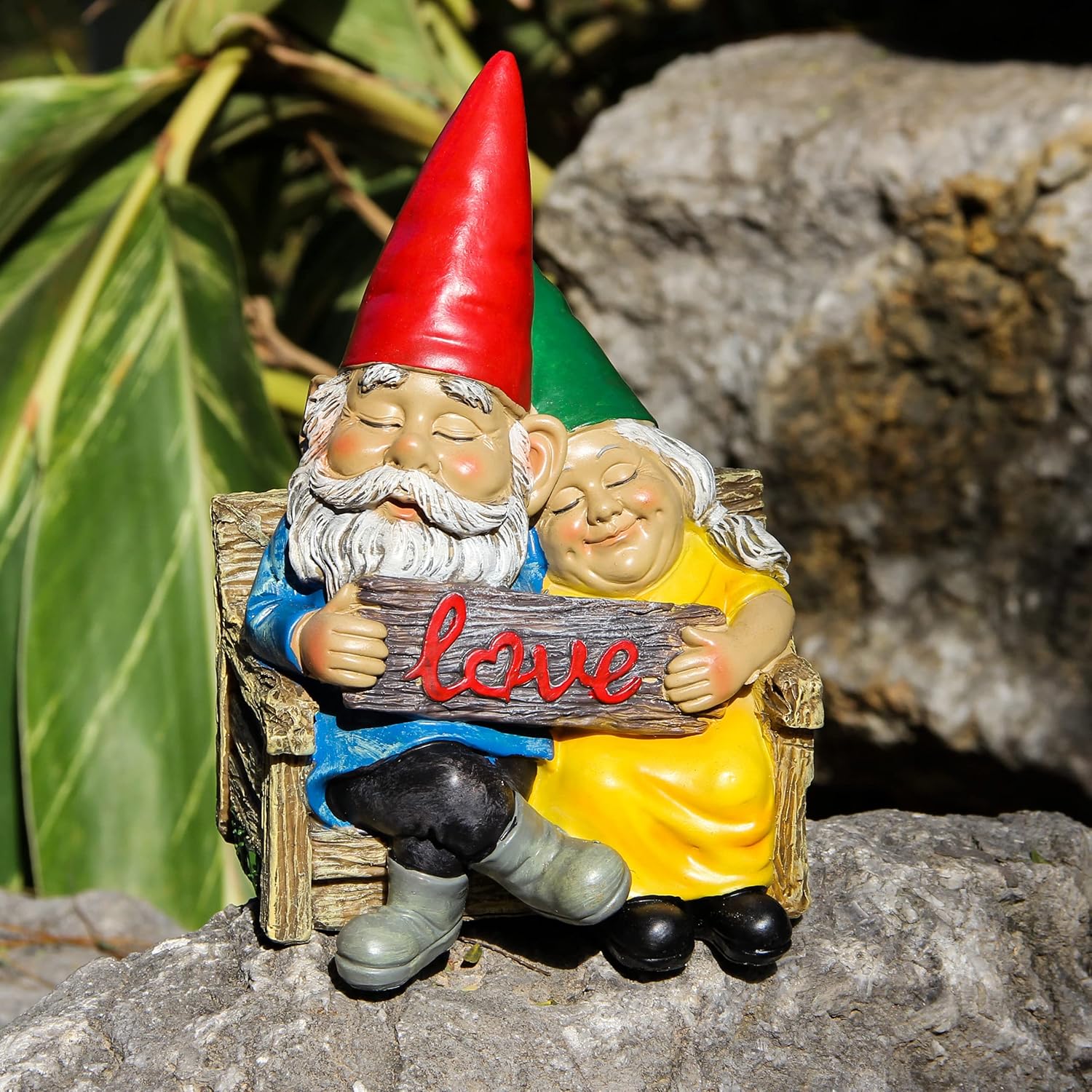Garden gnome statue for outdoor decor,Couple in love gnomes figurine for patio lawn yard garden outdoor decoration,garden sculptures & statues,knome romantic indoor ornament forever lover gift