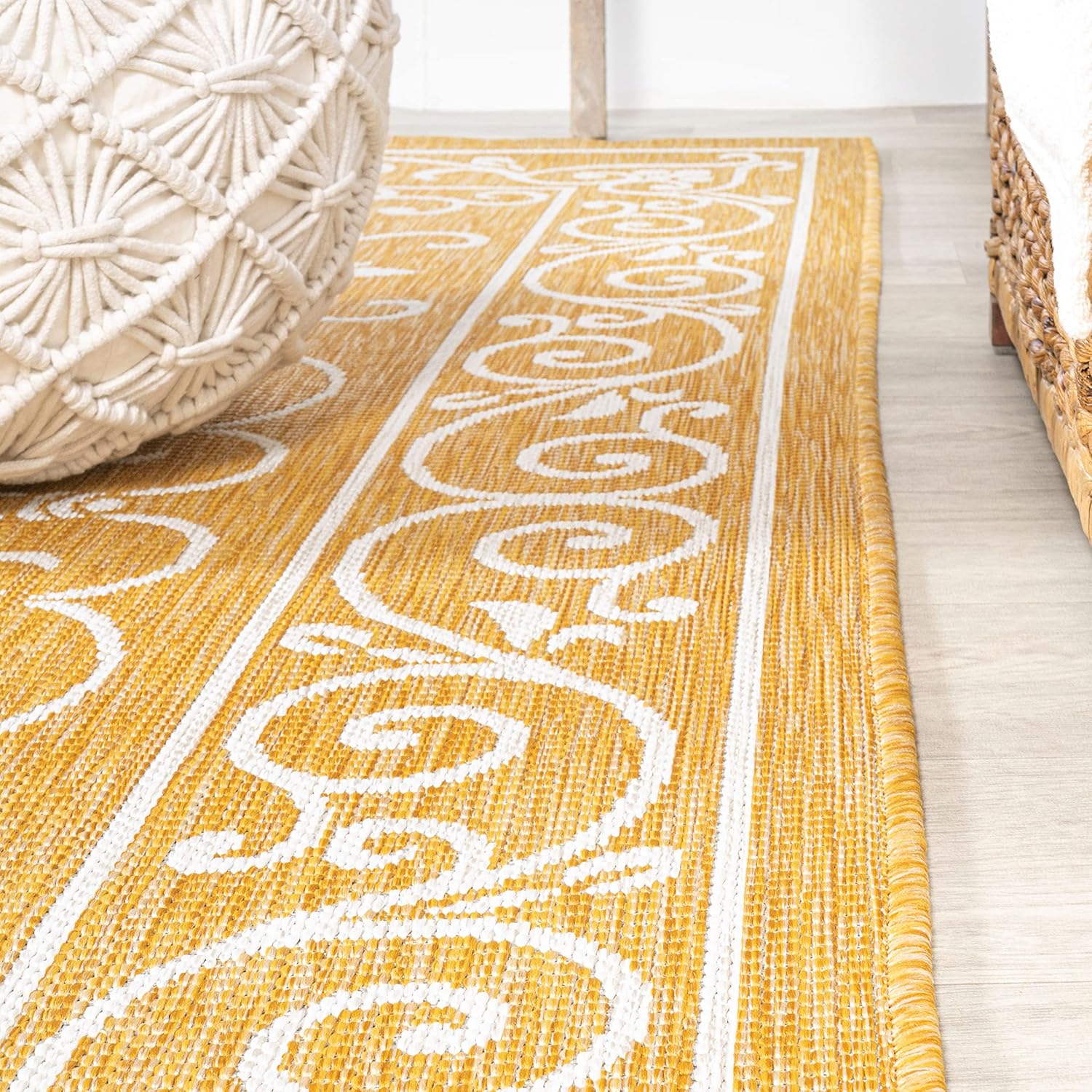 JONATHAN Y SMB106L-5SQ Charleston Vintage Filigree Textured Weave Indoor Outdoor Area Rug, Classic Traditional Transitional Easy Cleaning,Bedroom,Kitchen,Backyard,Patio, Yellow/Cream, 5' Square