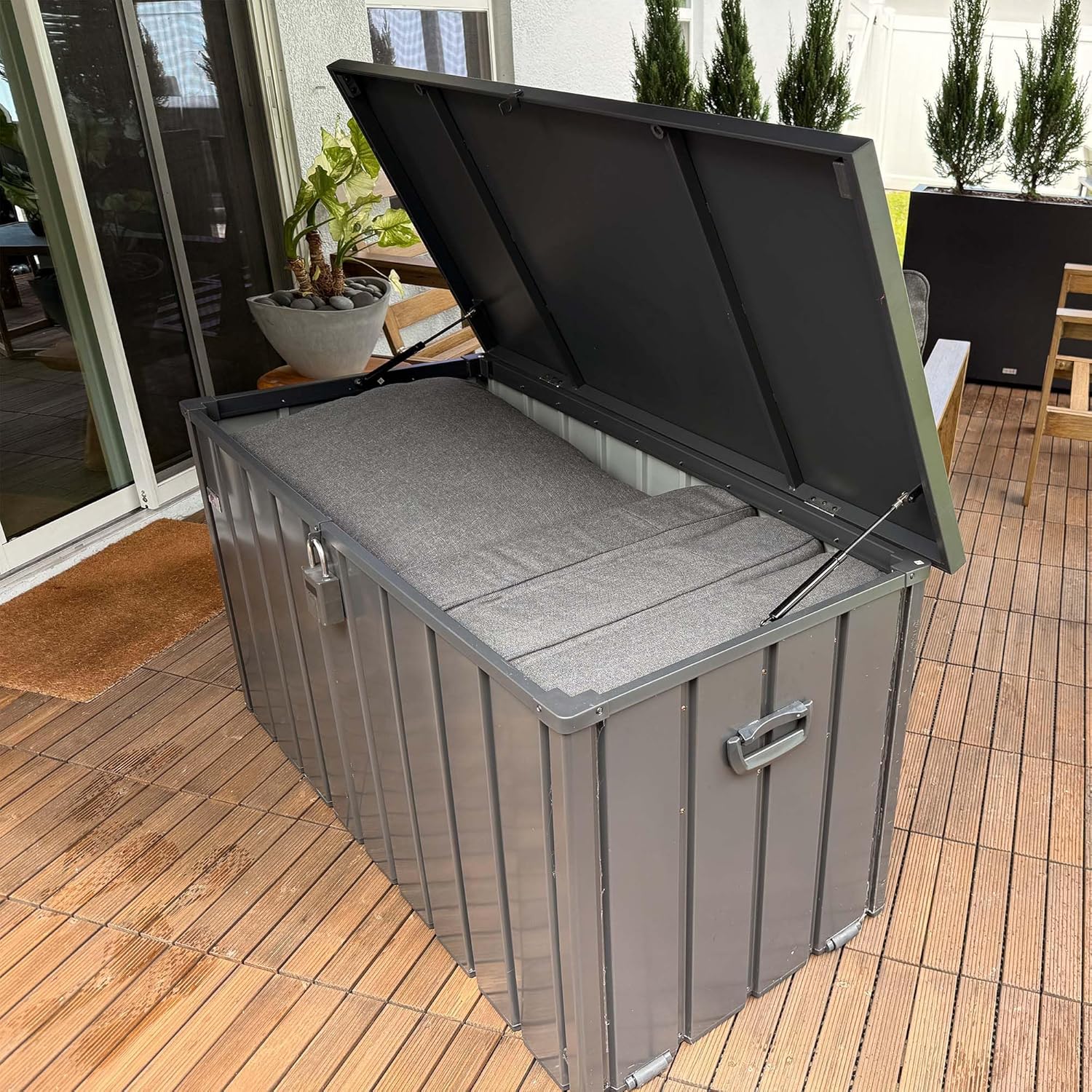 PURPLE LEAF Outdoor Deck Box 150 Gallon Waterproof Lockable Storage Box Container with Lid Deck Organization for Patio Cushions Side Table Pool Accessories Garden Tools, Gray