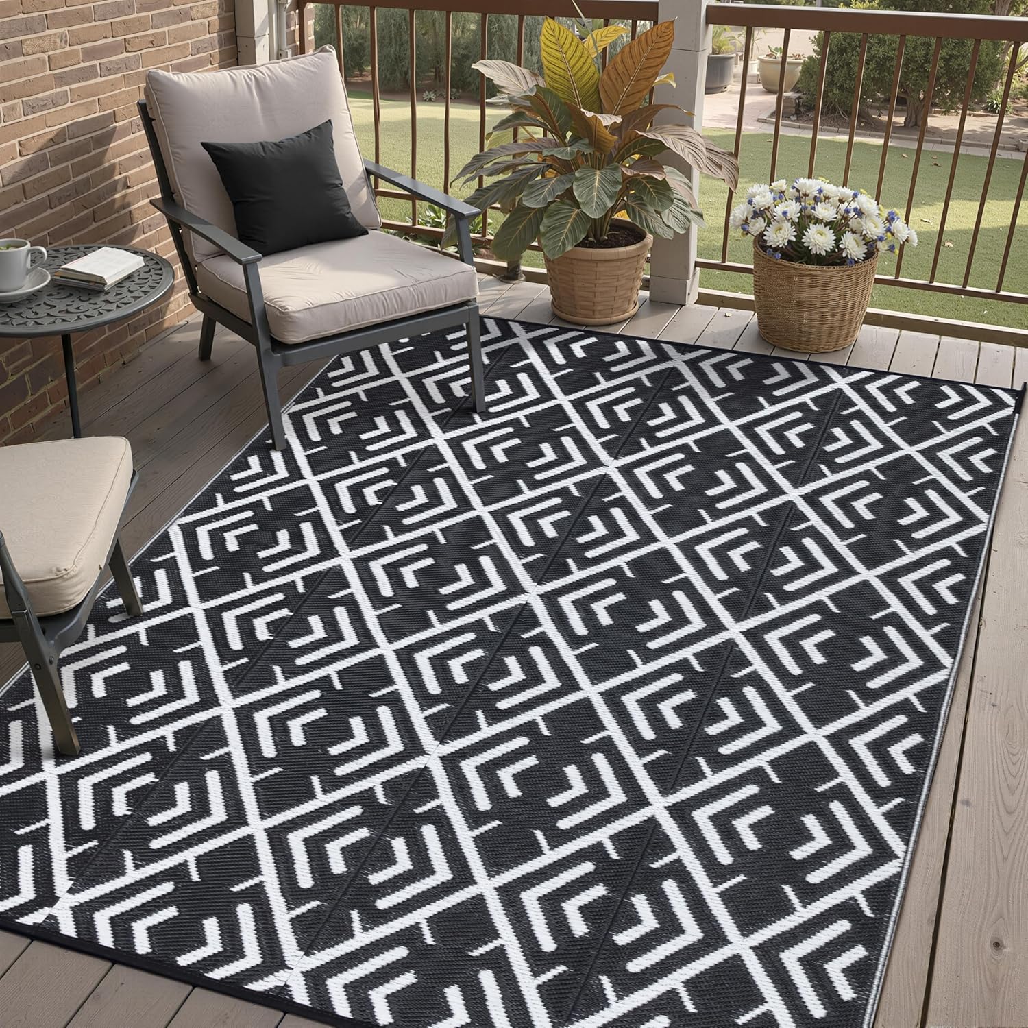 Outdoor Rug Mats, Large Waterproof Outdoor Area Rug, Reversible Portable Outdoor Plastic Straw Carpet for RV Deck Camping Front Door Indoor Outside Porch Picnic (5x8ft Geometric Black&White)