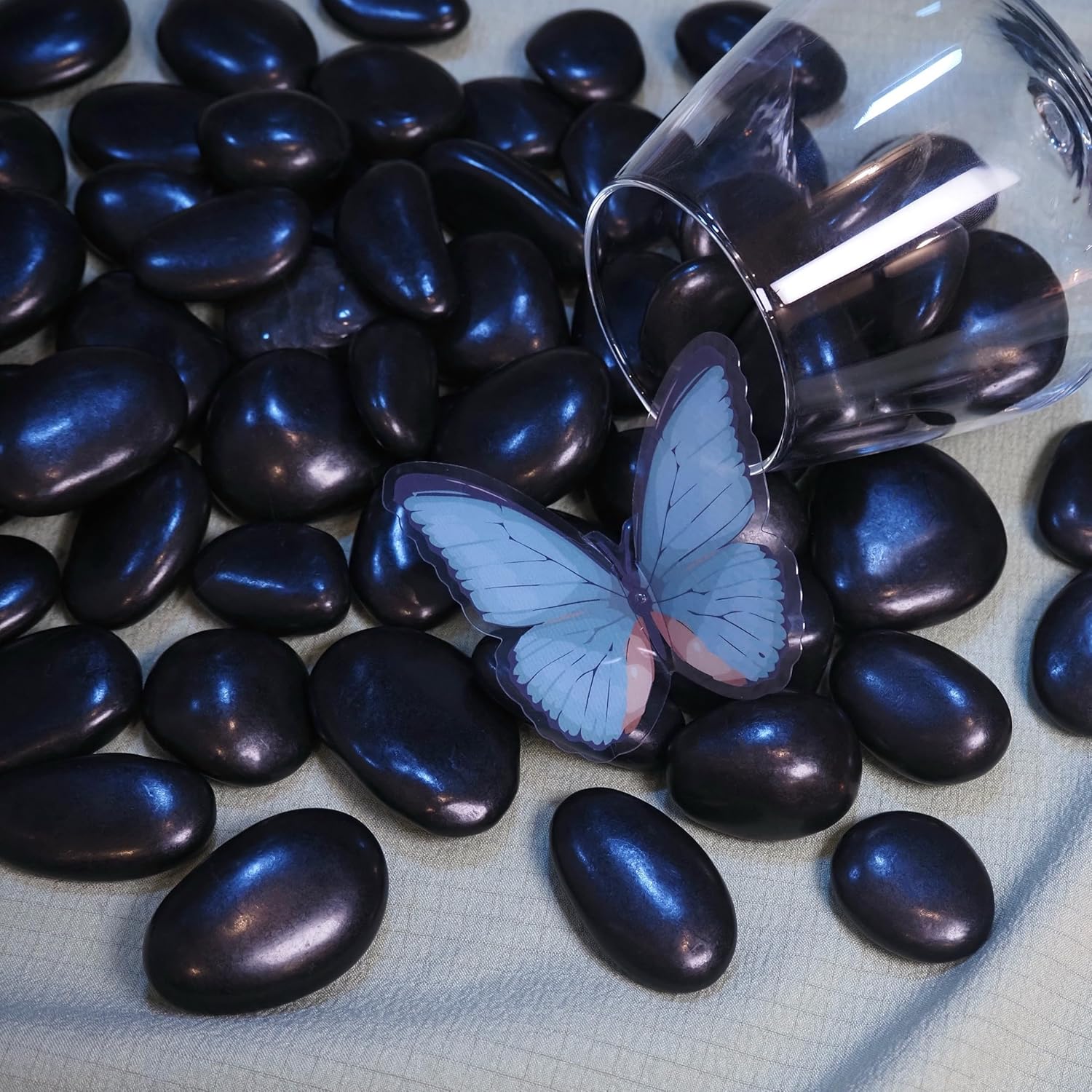 5lbs River Rocks, 1-2Inch Decorative Ornamental Natural Pebbles for Garden Couryard Landscaping Stones, Gravel Filler for Fish Tank,Vases,Home Decor,Aquariums,Animal Habitat, Black