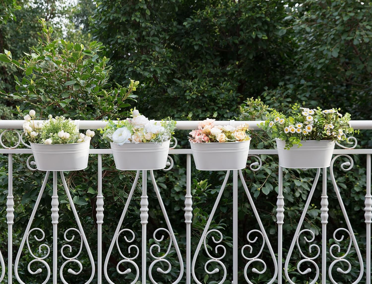 Dahey Metal Iron Hanging Flower Pots for Railing Fence Hanging Bucket Pots Countryside Style Outdoor Planter Window Flower Plant Holder with Detachable Hooks Home Decor,White,4 Pcs