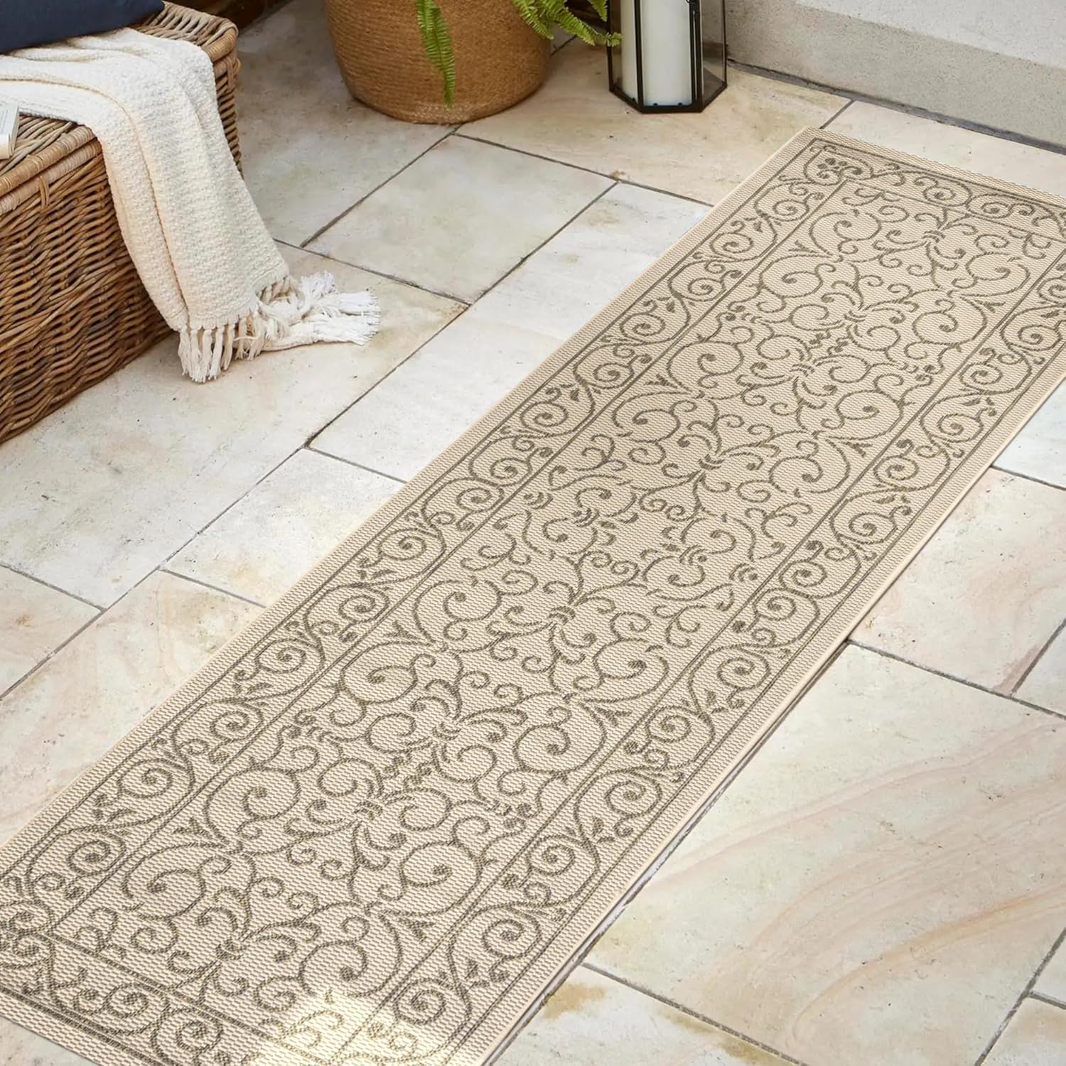 JONATHAN Y SMB106A-28 Charleston Vintage Filigree Textured Weave Indoor/Outdoor Beige 2 ft. x 8 ft. Runner Rug, Classic,Easy-Cleaning,HighTraffic,LivingRoom,Backyard, Non Shedding