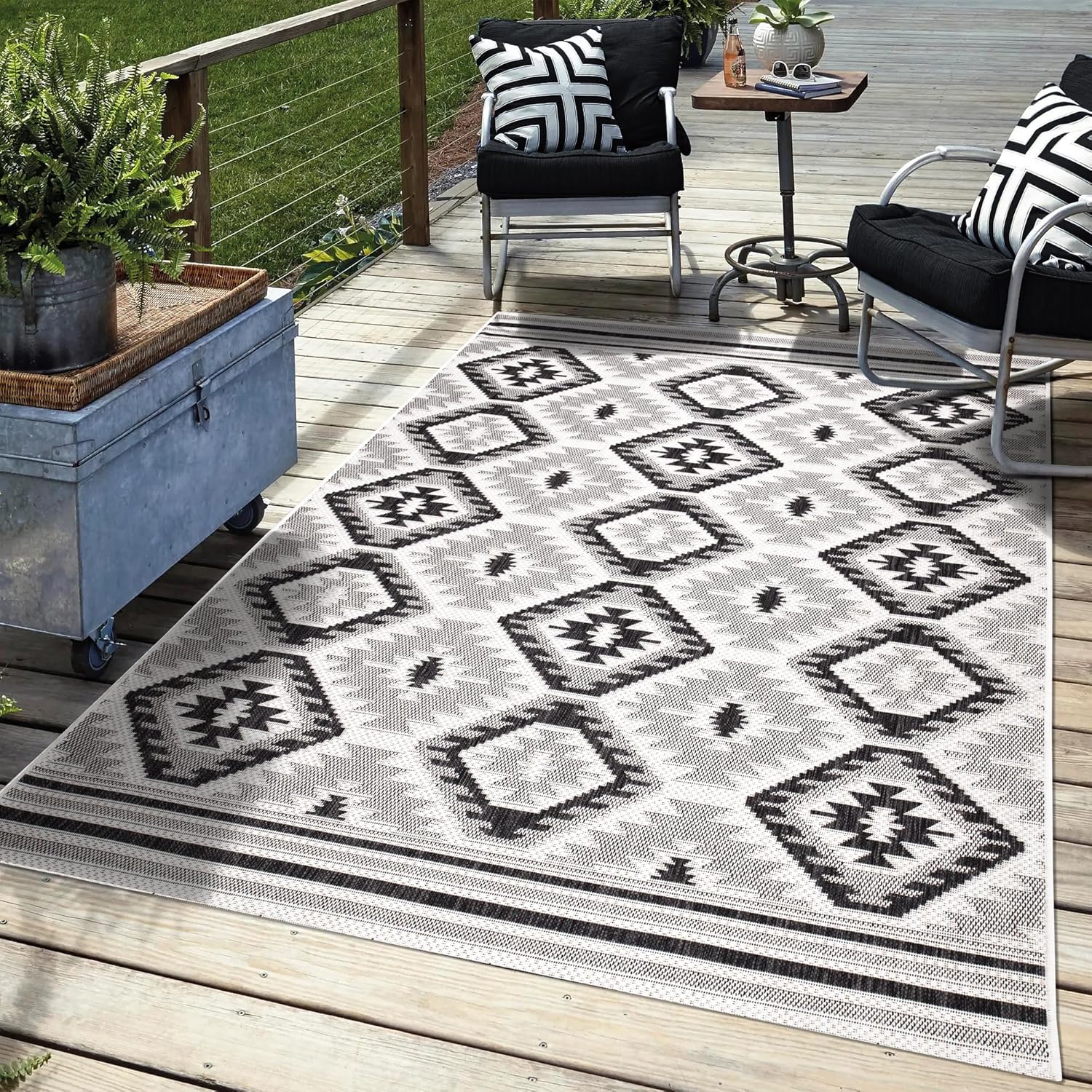 Keen Home Design Outdoor Runner Rug - 6x9 Washable Indoor/Outdoor Rug for Patio, Balcony, Kitchen, Garden, Beach, Deck and Porch. Size: 6'7" x 9'2"
