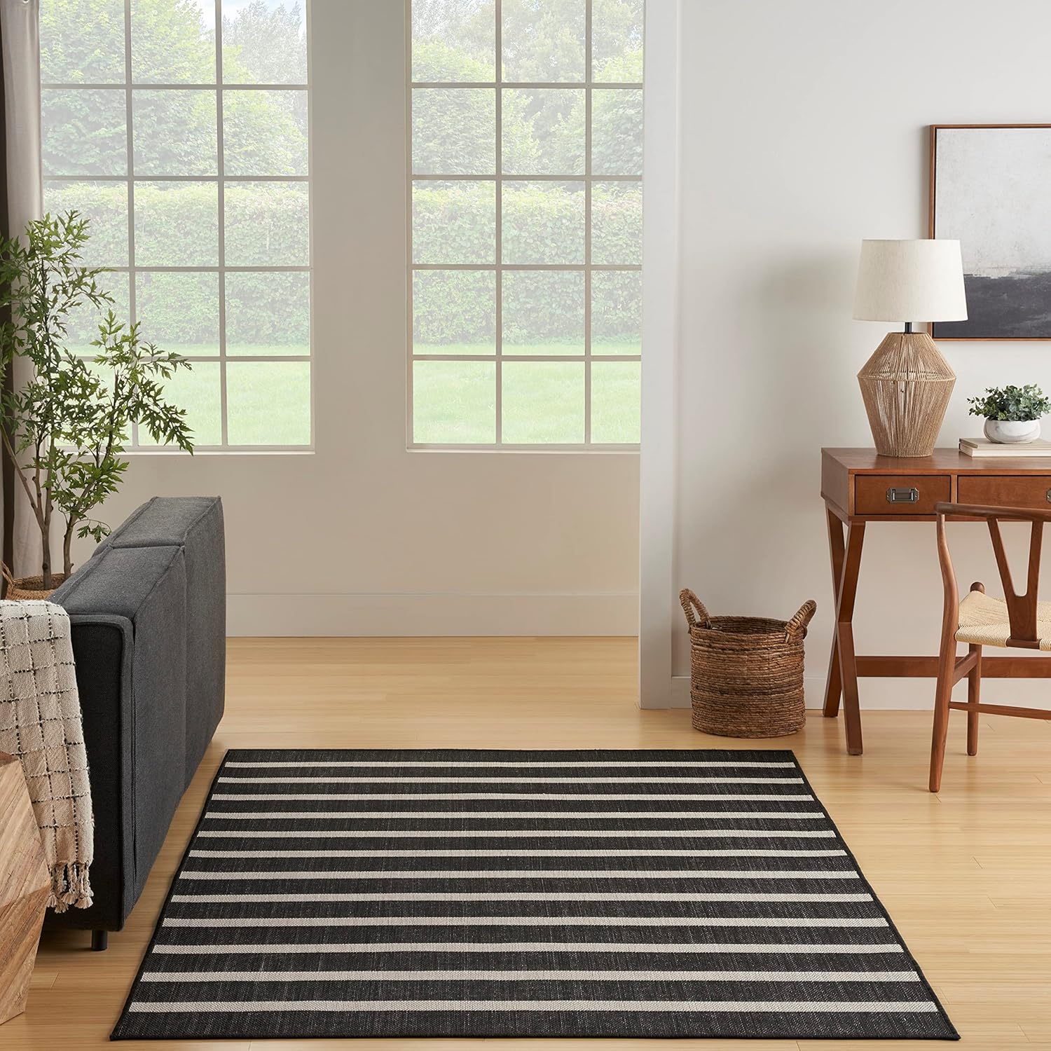 Nourison Home Positano Indoor/Outdoor Black Ivory 5' x 7' Area Rug, Easy Cleaning, Non Shedding, Bed Room, Living Room, Dining Room, Deck, Backyard, Patio (5x7)