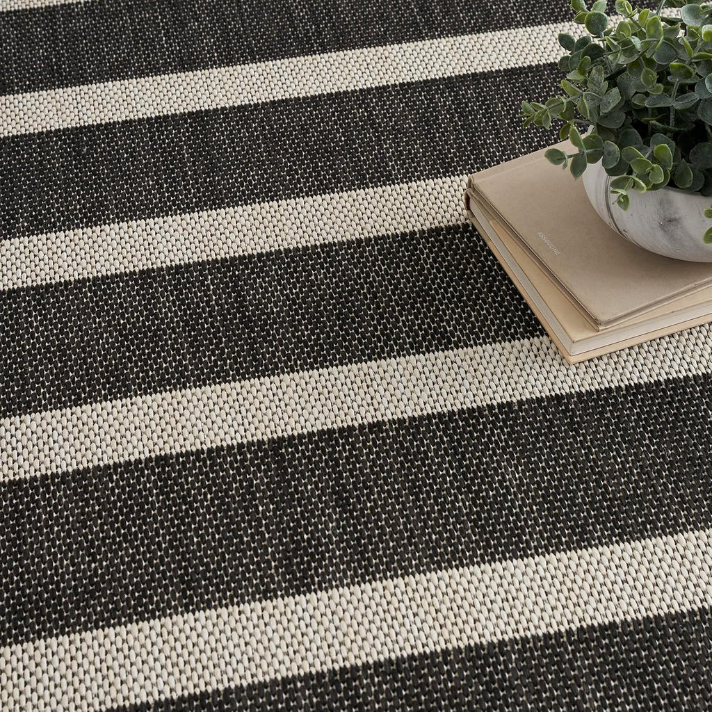 Nourison Home Positano Indoor/Outdoor Black Ivory 5' x 7' Area Rug, Easy Cleaning, Non Shedding, Bed Room, Living Room, Dining Room, Deck, Backyard, Patio (5x7)