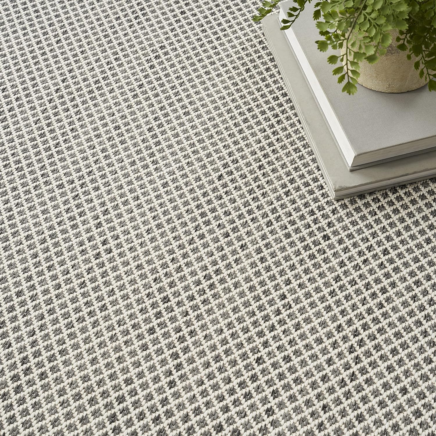 Nourison Home Courtyard 48" x 72" Fabric Indoor/Outdoor Rug in Ivory Charcoal