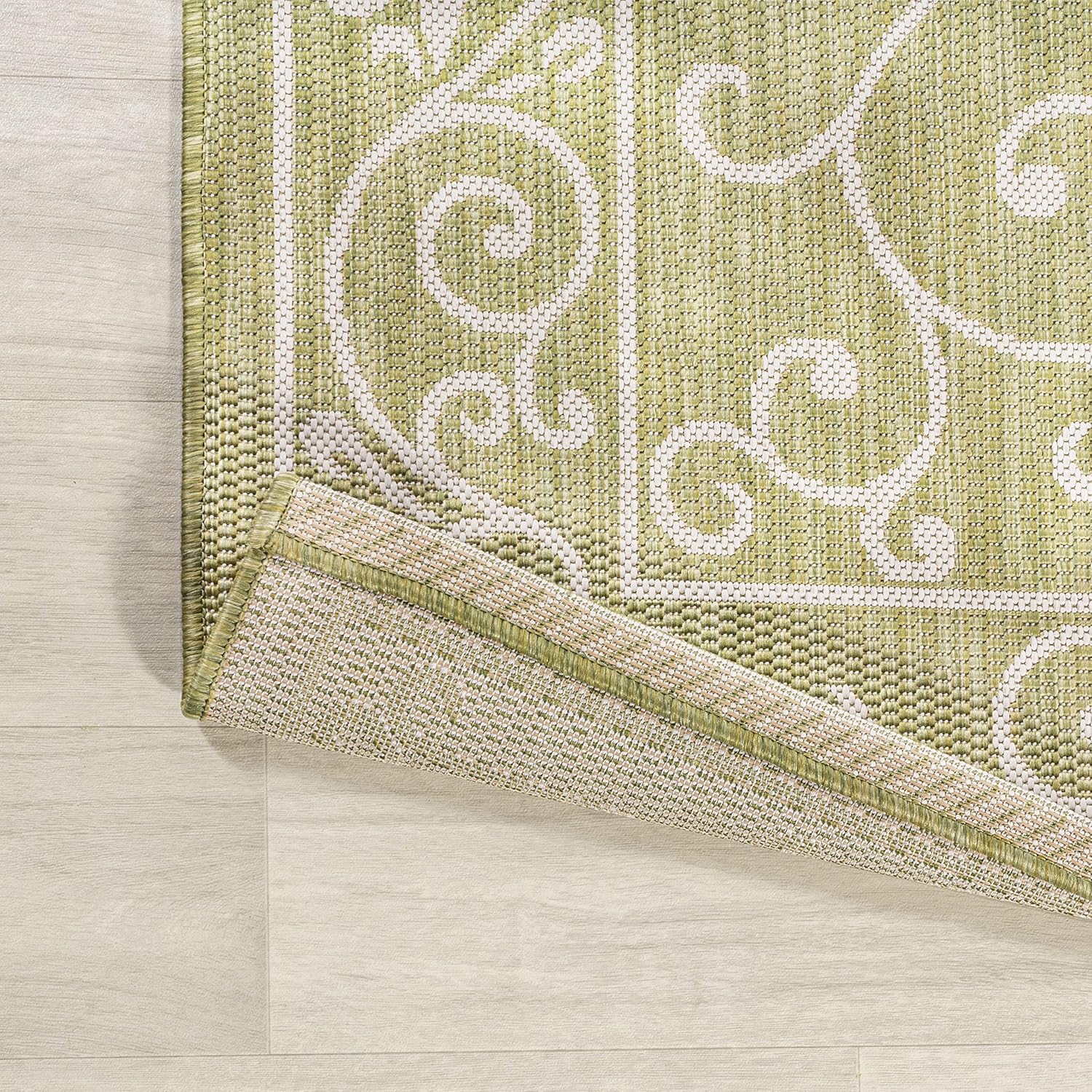 JONATHAN Y SMB106H-5R Charleston Vintage Filigree Textured Weave Indoor Outdoor Area Rug, Bohemian Coastal Traditional Easy-Cleaning,Bedroom,Kitchen,Backyard,Patio,Non Shedding, 5' Round, Green/Cream