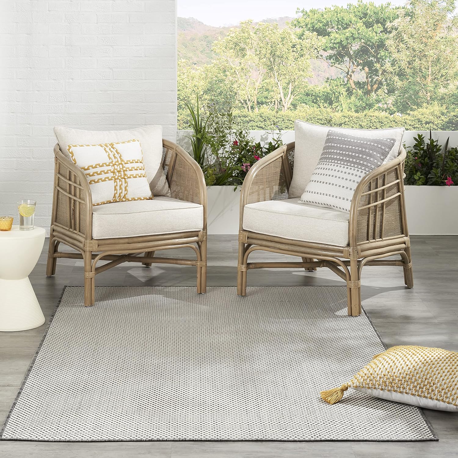 Nourison Home Courtyard 48" x 72" Fabric Indoor/Outdoor Rug in Ivory Charcoal
