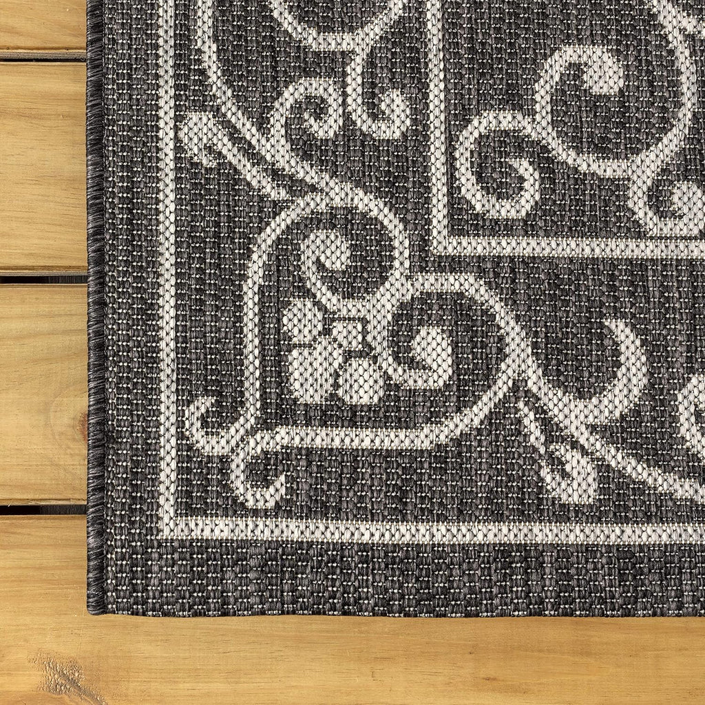 JONATHAN Y SMB106G-6R Charleston Vintage Filigree Textured Weave Black/Gray 6' Round Indoor/Outdoor Area Rug, Pet Friendly, Non-Shedding, Stain Resistant, Easy-Cleaning for Backyard, Patio, Porch