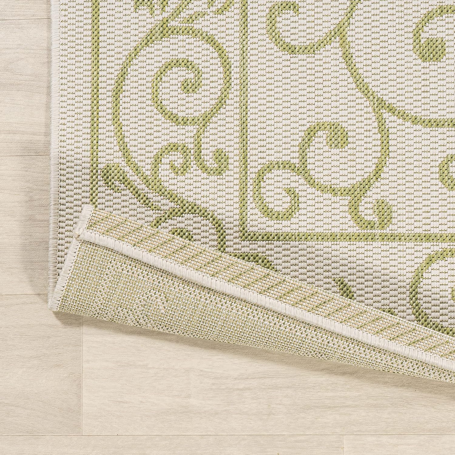 JONATHAN Y SMB106I-4 Charleston Vintage Filigree Textured Weave Indoor Outdoor Area Rug, Coastal,Traditional,Transitional Easy Clean,Bedroom,Kitchen,Backyard,Patio, Non-Shed, Cream/Green, 4 X 6