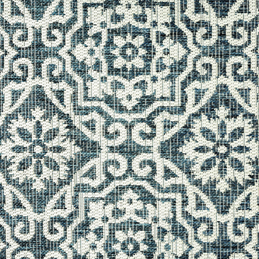 Nicole Miller New York Patio Country Julia Transitional Geometric Indoor/Outdoor Area Rug, Blue/White, 5'2"x7'2"