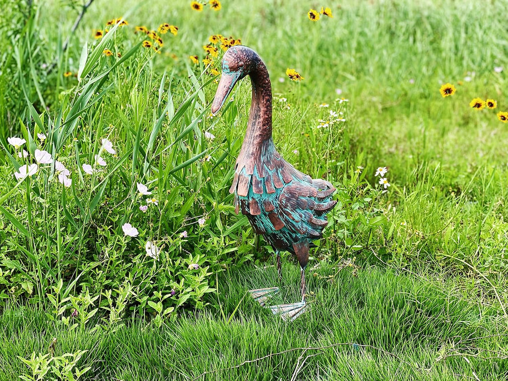 Garden Outdoor Statue Metal Duck Art Sculpture for Lawn, Farm and Patio - 25 Inches